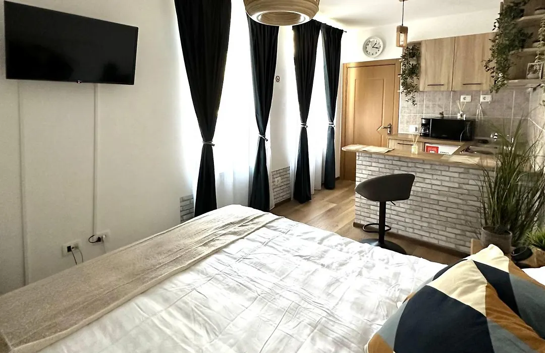Zen Studio - Edge Of Old Town With Free Private Parking-1